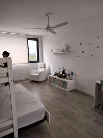 Chalet pareado en calle Dinamarca