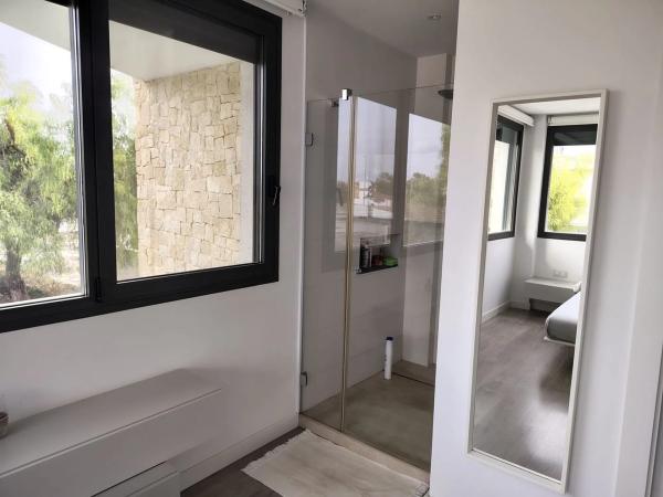 Chalet pareado en calle Dinamarca