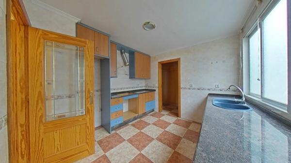 Piso en avenida de Sommieres