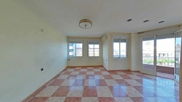 Piso en avenida de Sommieres