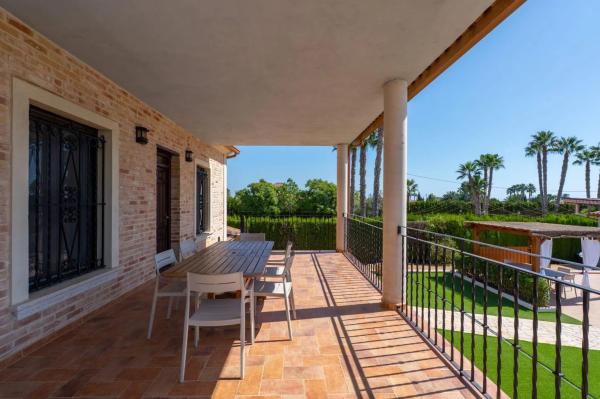 Casa independiente en calle Santa Barbara