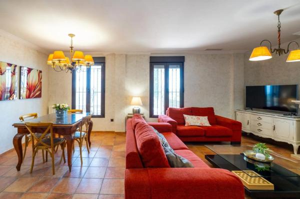 Casa independiente en calle Santa Barbara