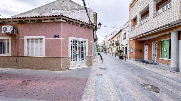 Casa independiente en calle San Juan