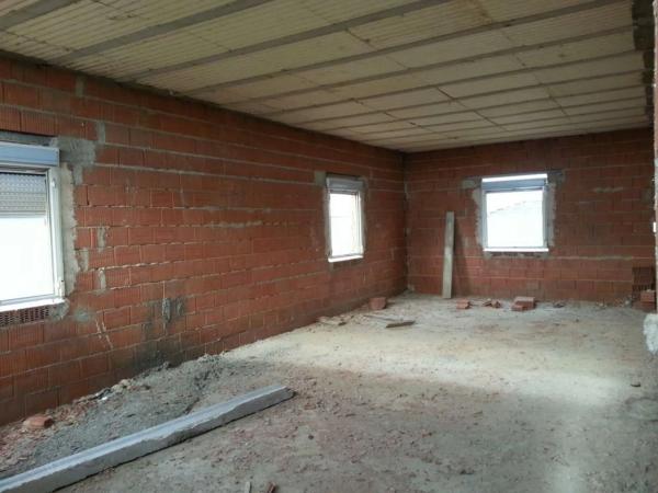 Casa independiente en camino Arroba de Hornos