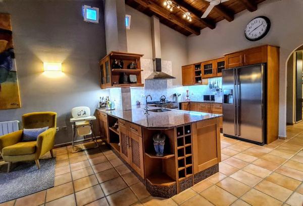 Casa independiente en camino Arroba de Hornos