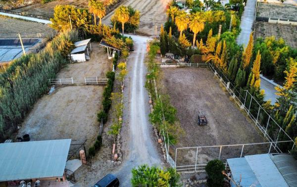 Casa independiente en camino Arroba de Hornos