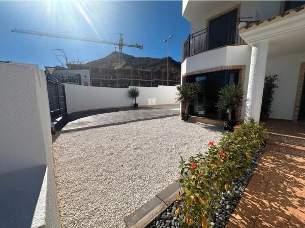 Chalet adosado en plaza Sector s 9, 59