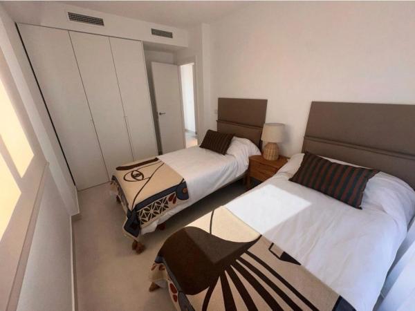 Chalet adosado en plaza Sector s 9, 59