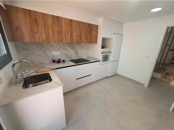 Chalet adosado en plaza Sector s 9, 59