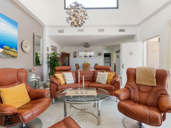 Casa independiente en calle Irlanda