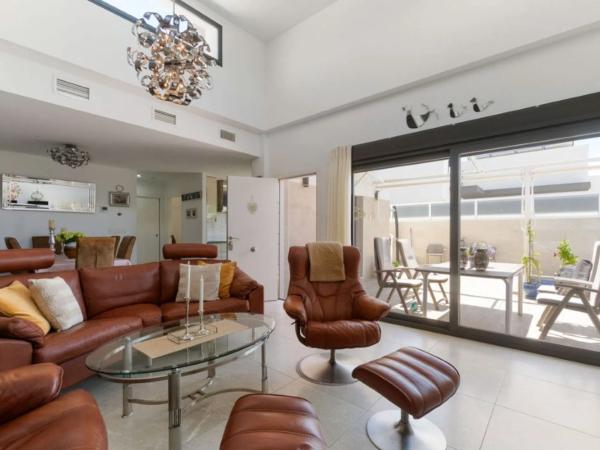 Casa independiente en calle Irlanda