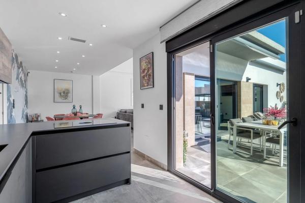 Chalet en Daya Nueva