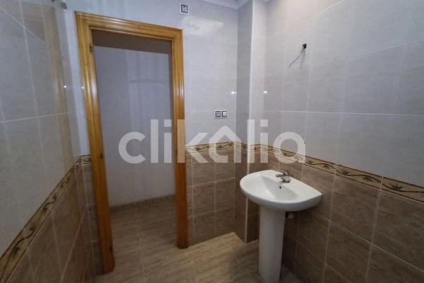 Casa independiente en avenida de Almoradí