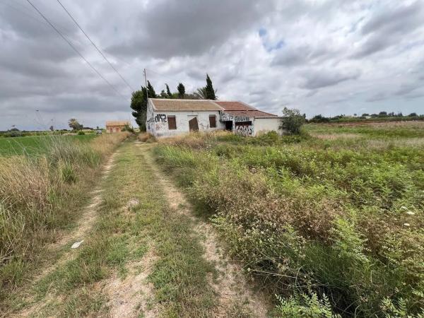 Finca rústica en calle del Mediterráneo, 177