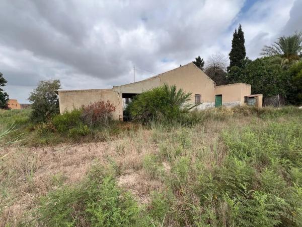 Finca rústica en calle del Mediterráneo, 177