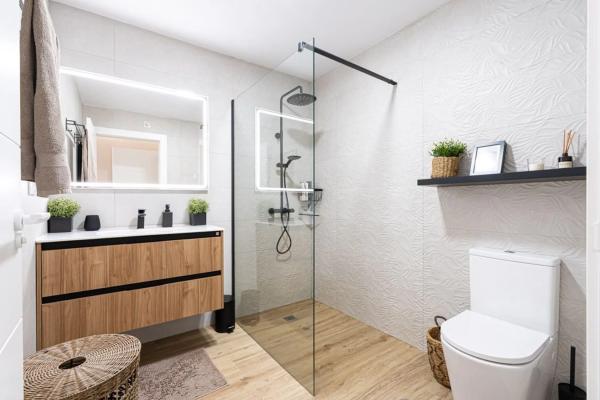 Chalet adosado en calle Conde de Zavella, 52