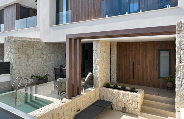 Chalet adosado en calle Conde de Zavella, 52