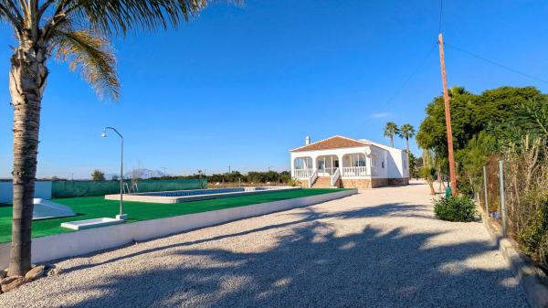 Casa independiente en Lugar Escorredor