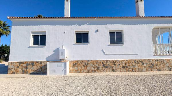 Casa independiente en Lugar Escorredor