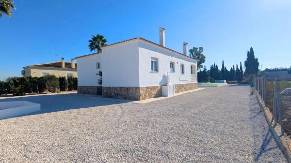 Casa independiente en Lugar Escorredor