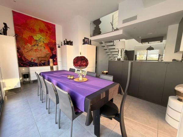 Casa independiente en calle Escritor José Pastor