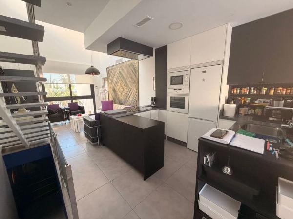 Casa independiente en calle Escritor José Pastor