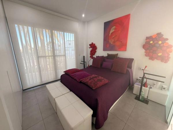 Casa independiente en calle Escritor José Pastor