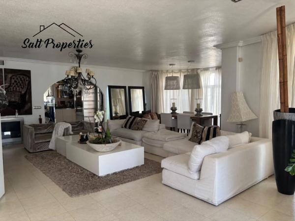 Casa independiente en calle Guardamar