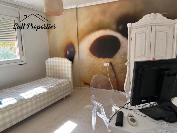 Casa independiente en calle Guardamar