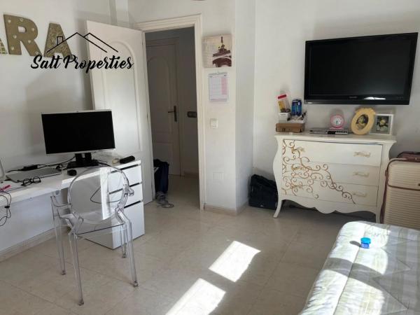 Casa independiente en calle Guardamar