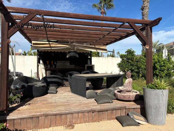 Casa independiente en calle Guardamar