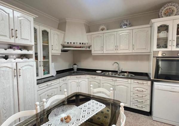 Chalet pareado en calle San Miguel