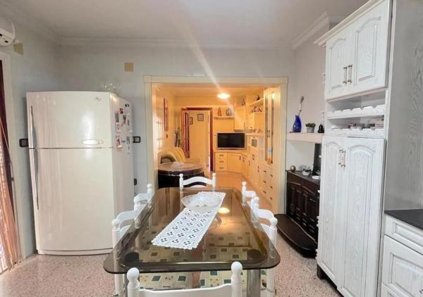 Chalet pareado en calle San Miguel