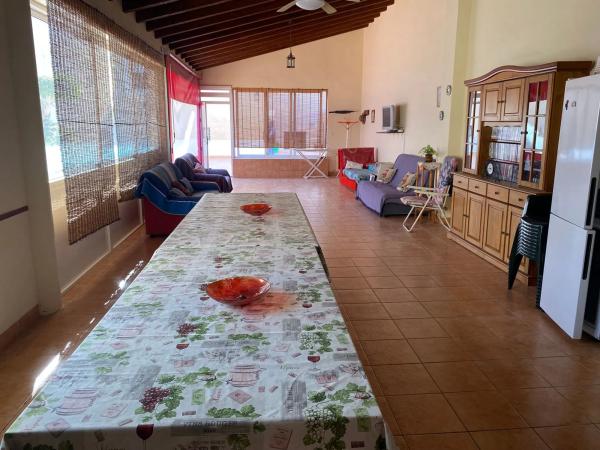 Chalet pareado en calle San Miguel