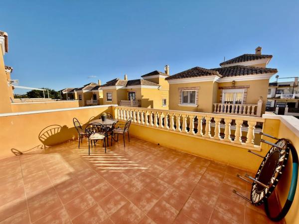 Casa independiente en calle Vicente Aracil, 5