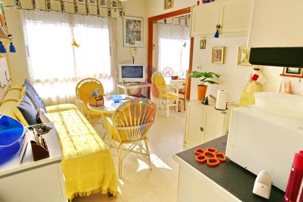 Estudio en calle Dolores Viudes Blasco, 1