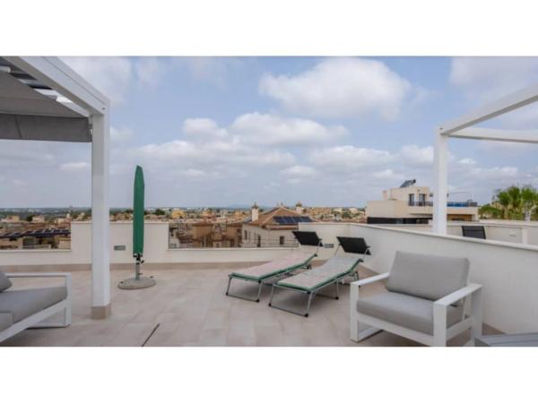 Ático en Urbanizaciones