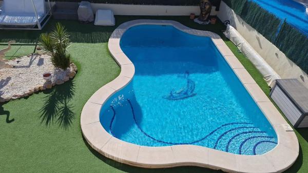 Casa independiente en CL Tamarit El, 6