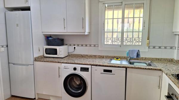 Casa independiente en CL Tamarit El, 6