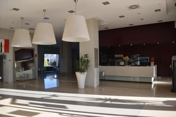 Piso en avenida del Puerto, 1