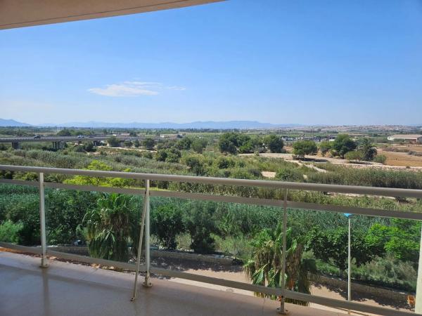 Piso en avenida del Puerto, 1