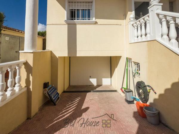 Casa independiente en calle Roma