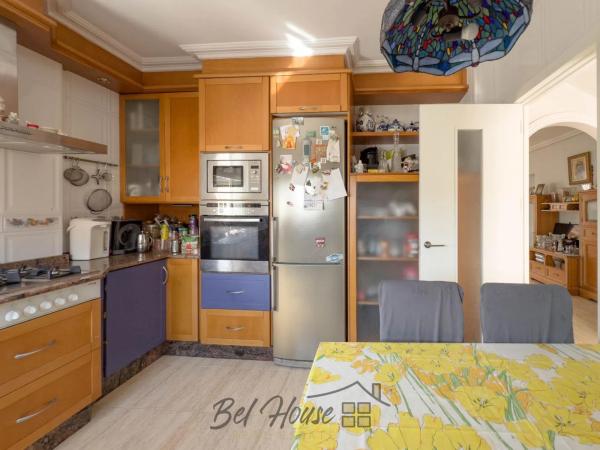 Casa independiente en calle Roma