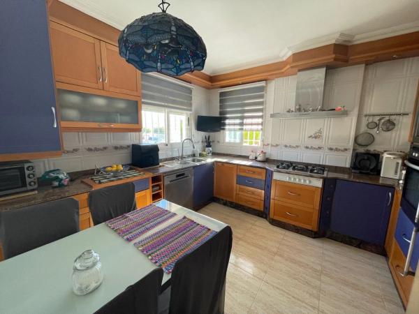 Chalet en Zona Pueblo