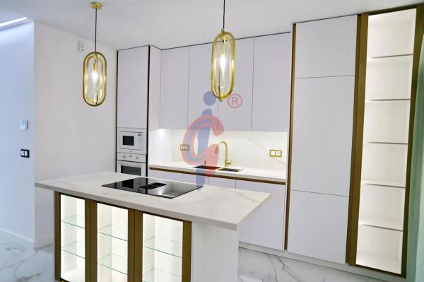 Piso en calle Ausiàs March, 80