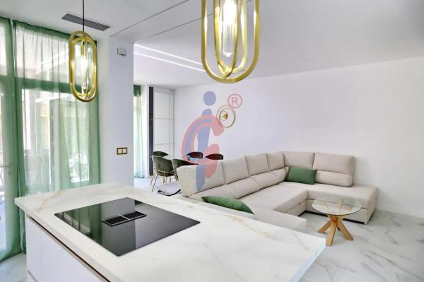 Piso en calle Ausiàs March, 80