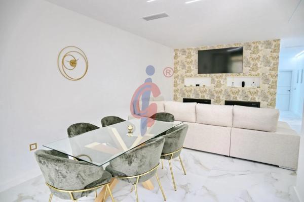 Piso en calle Ausiàs March, 80