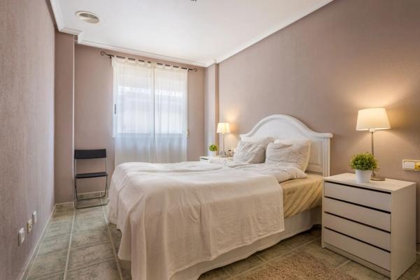 Chalet adosado en calle Grecia