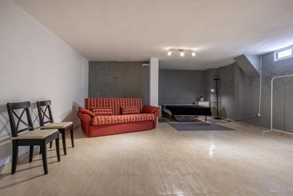 Chalet adosado en calle Grecia