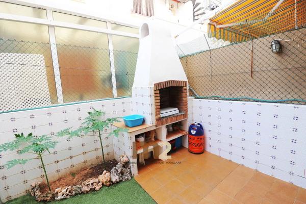 Chalet adosado en calle Lisboa